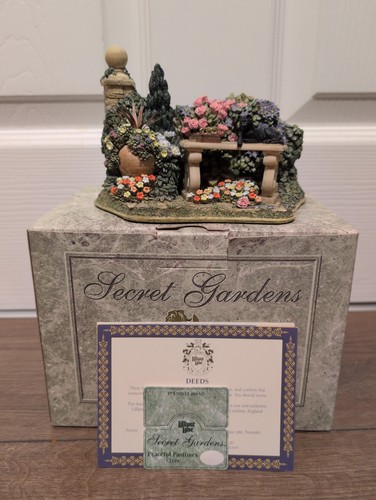 Rare lilliput lane secret - lane,