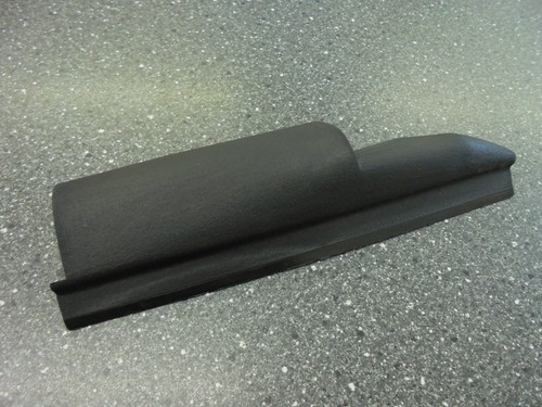 Triumph stag hood - **, frame