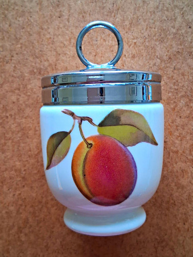 Royal worcester porcelain - royal,