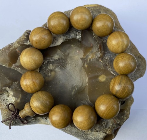 Sandalwood wrist mala bracelet - sandalwood,