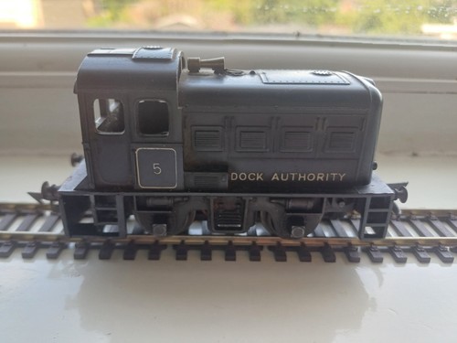 Triang r253 diesel dock - triang,