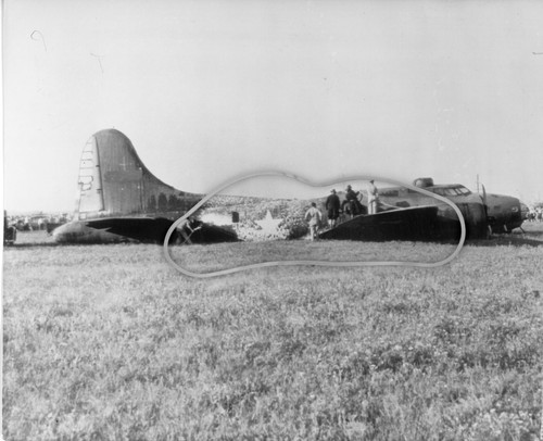 Boeing b17 flying fortress - flying,