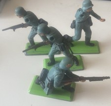 Britains Deetail World War 2, German Infantry figures [good condition].