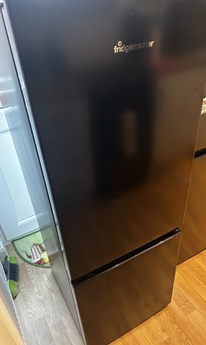 Fridgemaster fridge freezer