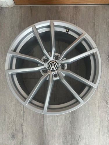 Genuine pretoria - genuine, vw
