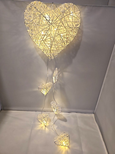 White wicker hearts - 6,