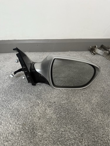 Hyundai i40 driver side - side, wing