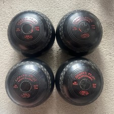 Drakes Pride Professional Bowls X4 Size 5M Black. 