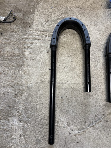 Right roof hoop trim - -,