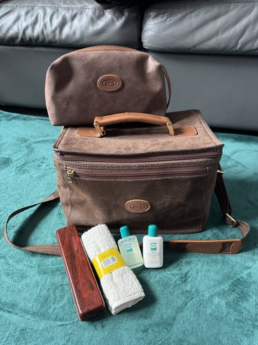 Vintage brown bric leather - vintage, bric’s