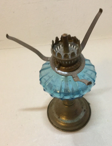 Vintage glass oil - , lamp