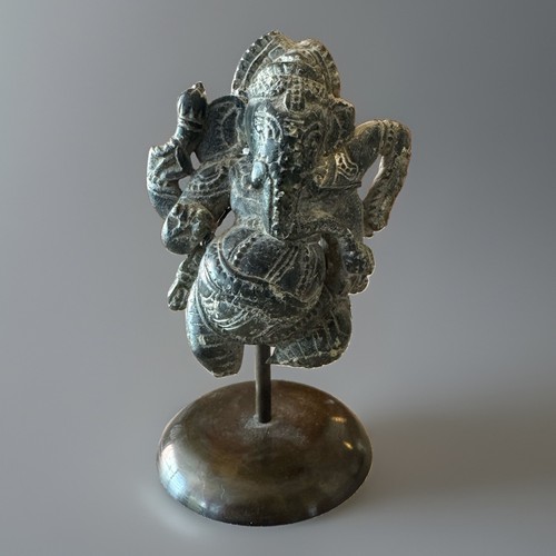 Black stone hindu - black,