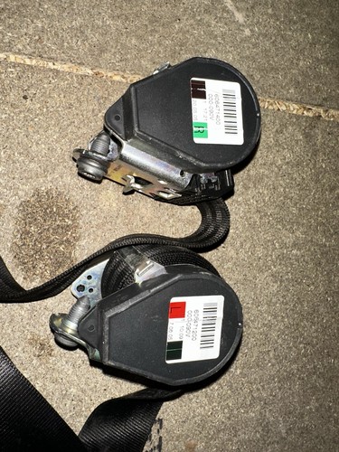 Golf gti mk5 front seatbelts - mk5,
