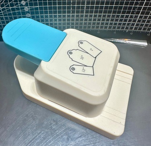 Craft tag punch 1 - 3,