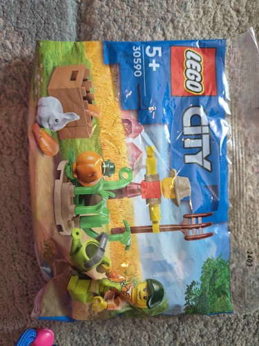 Lego farm garden - garden, scarecrow