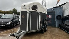 Cheval Liberté Gold Series Two Horses Trailer