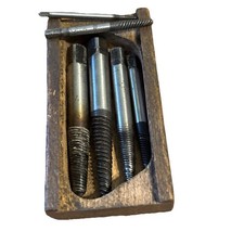 VINTAGE TAP TAPS SET  IN WOODEN BOX.GREAT ANTIQUE ITEM