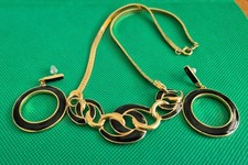 Vintage Black And Gold Necklace And Pierced Earrings Set Signed Trifari