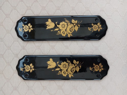 Two ceramic vintage - , style