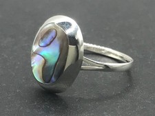 Abalone oval ring, solid