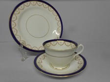 ANTIQUE VINTAGE COURT CHINA W.LL TEA CUP SAUCER SIDE PLATE TRIO GARLANDS