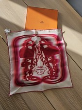 HERMÈS Silk Scarf 45