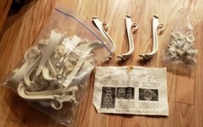 Bush Swan Wedding Cake Pillars