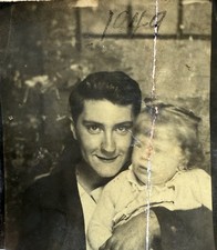 Sweet Photo Booth Photo Man