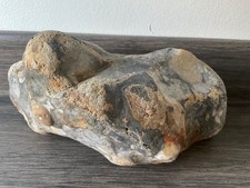 Unusual Beautiful Large Natural Flint  /Rock / Stone 20cm x 11cm x 11cm 1.835kg.