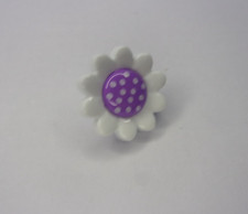 Pack Of 6 Dotty Centre Daisy