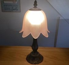 J.J. VALLIANT - Small Antique Brass Style Table Lamp With Pink Petal Glass Shade