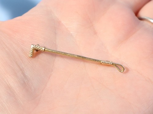 Vintage gold silver - on, horse