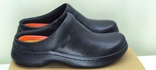 Clarks Pro Clog slip resistant