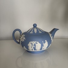 Wedgwood white on blue Jasperware teapot (chipped spout) 