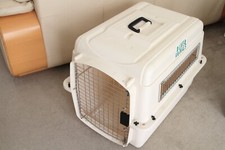 Petmate Transporting Sky Kennel 28"