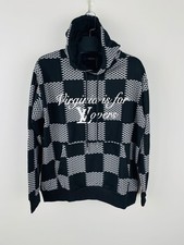 Louis Vuitton Logo Print