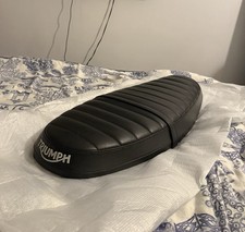 Triumph Bonneville seat