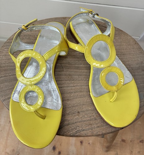 Cute pair 60s inspired - cute, of