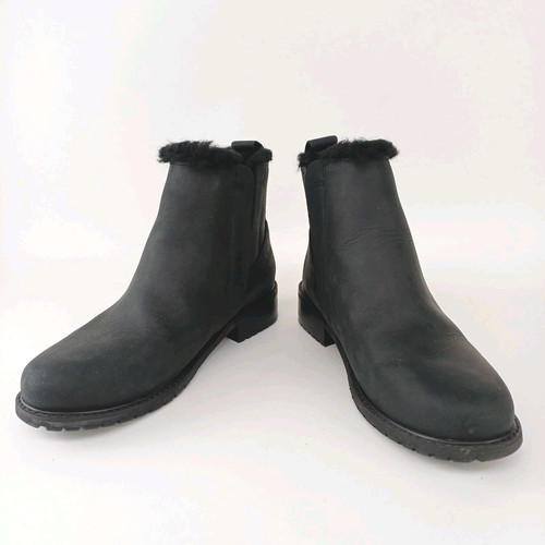 Emu pioneer women - emu, women's