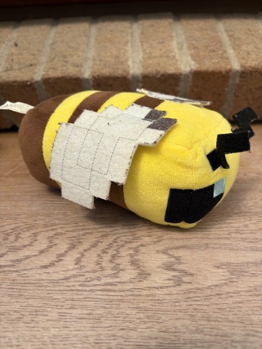Mojang 2022 minecraft bee - 2022,
