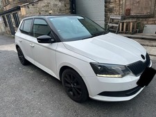Breaking Skoda Fabia MK3 2015-2019 5DR 1.2 TSI CJZC 5 Speed PED LF9E White Wheel