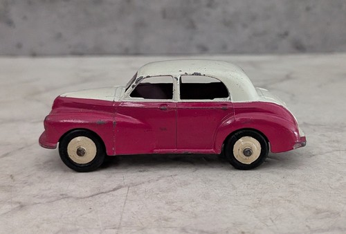 Dinky toys morris oxford made - toys,