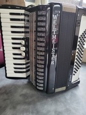 Accordian Weltmeister Rubin 60 Bass Piano accordian, black with bag