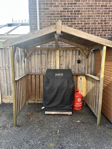 Wooden garden bbq shelter - bbq,