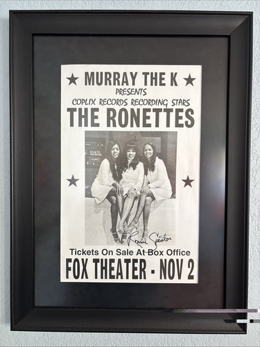 Ronnie spector autographed - ronnie, spector~autographed