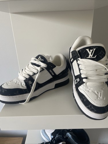 Customised trainer - customised,