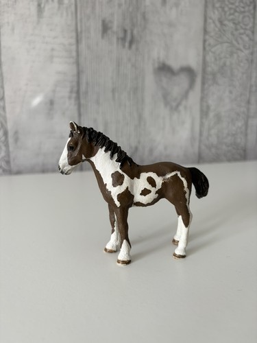 Retired schleich horse pinto - [retired],
