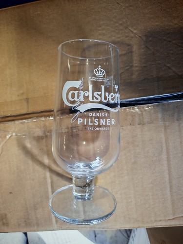 Genuine carlsberg stemmed - stemmed, pint