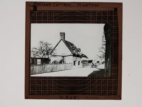 Bunyan cottage elstow motor - bunyan's,