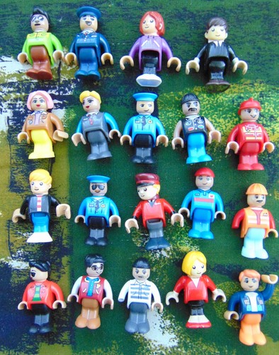 Brio figures job lot - of, 19